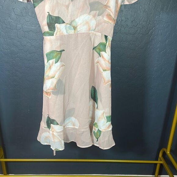 Show me your mumu Wrap Tie Front Sundress with Flutter Sleeves - Picture 8 of 10